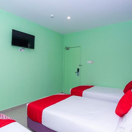 Oyo 1172 Hotel Shlyo Nusajaya  Exterior photo