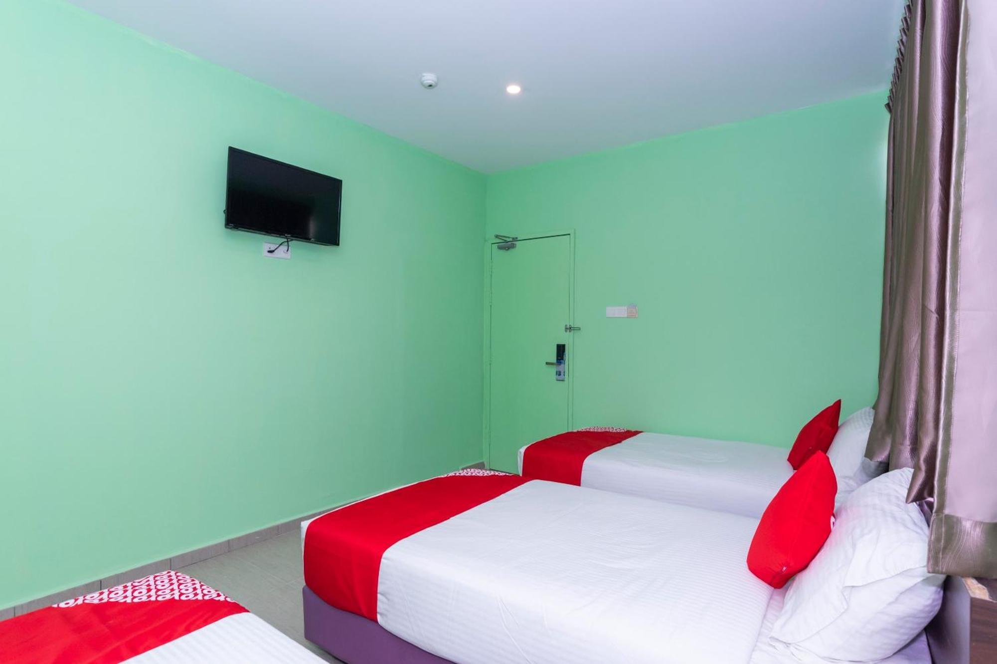 Oyo 1172 Hotel Shlyo Nusajaya  Exterior photo