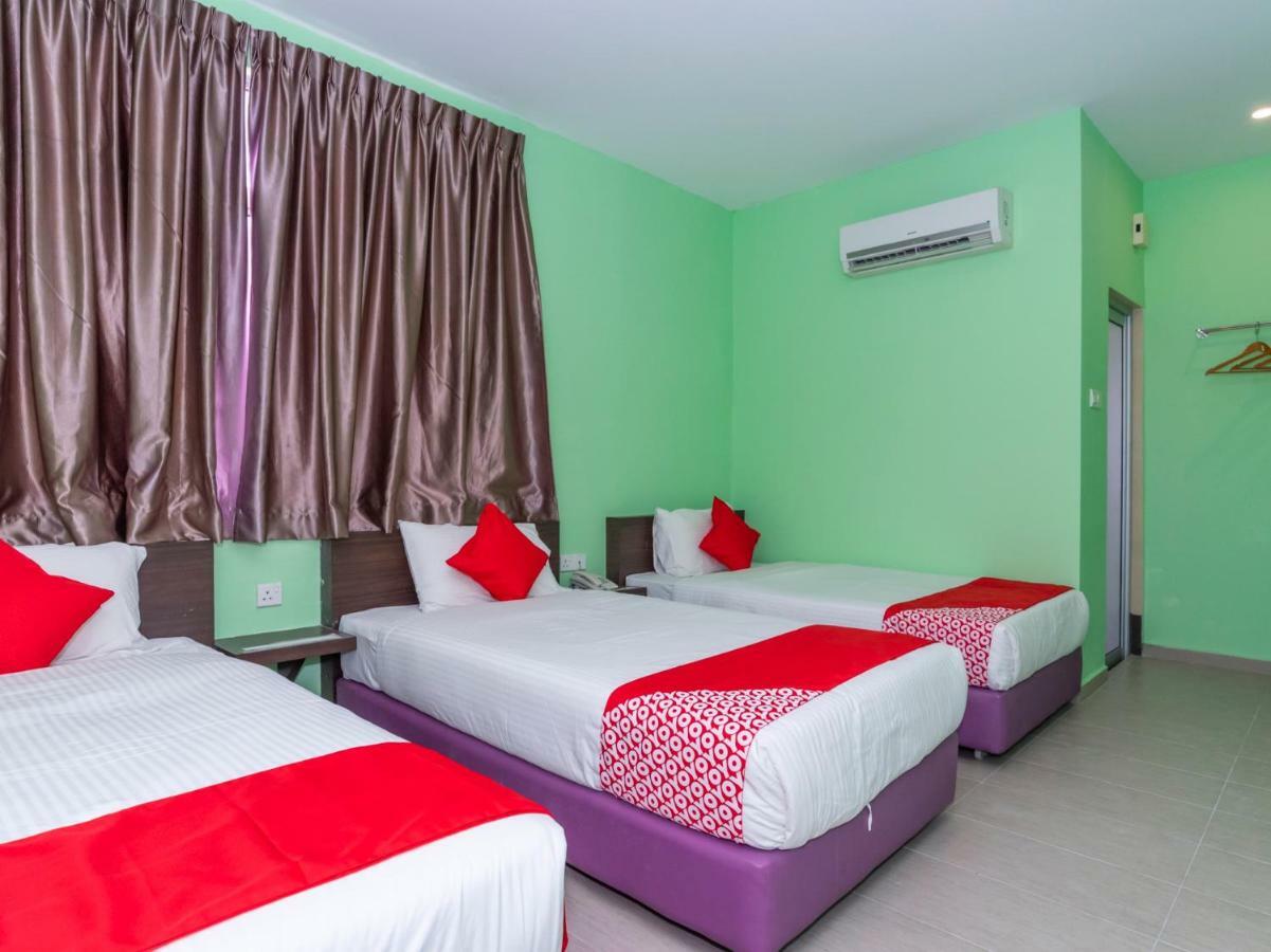 Oyo 1172 Hotel Shlyo Nusajaya  Exterior photo