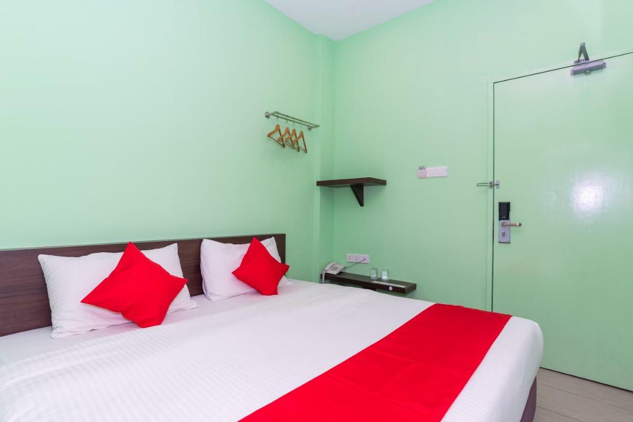 Oyo 1172 Hotel Shlyo Nusajaya  Exterior photo